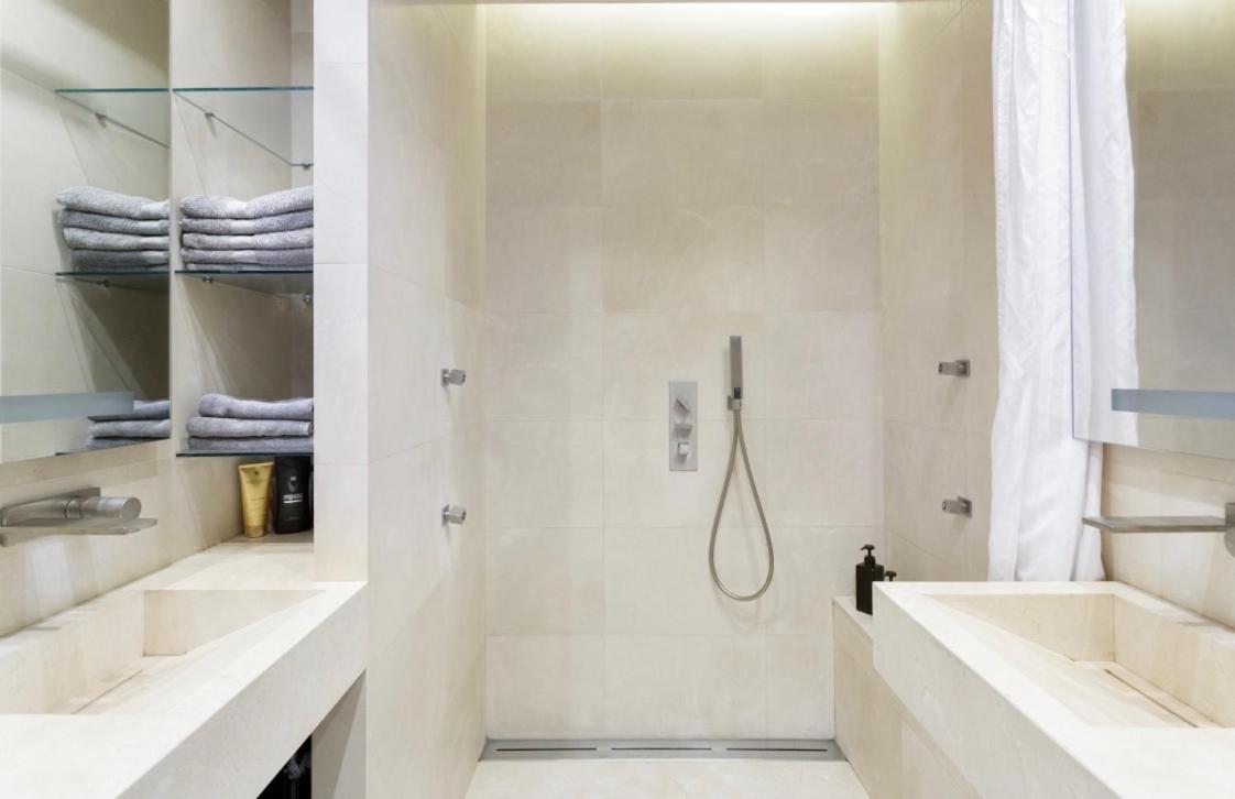 Apartmán Prestige Sur Louvre Et Tuileries Paříž Exteriér fotografie